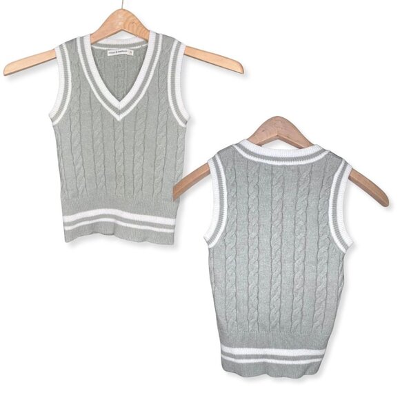 moon & madison Tops - Moon & Madison Sweater Vest Gray Cable Knit Light Academia Slim Fitted